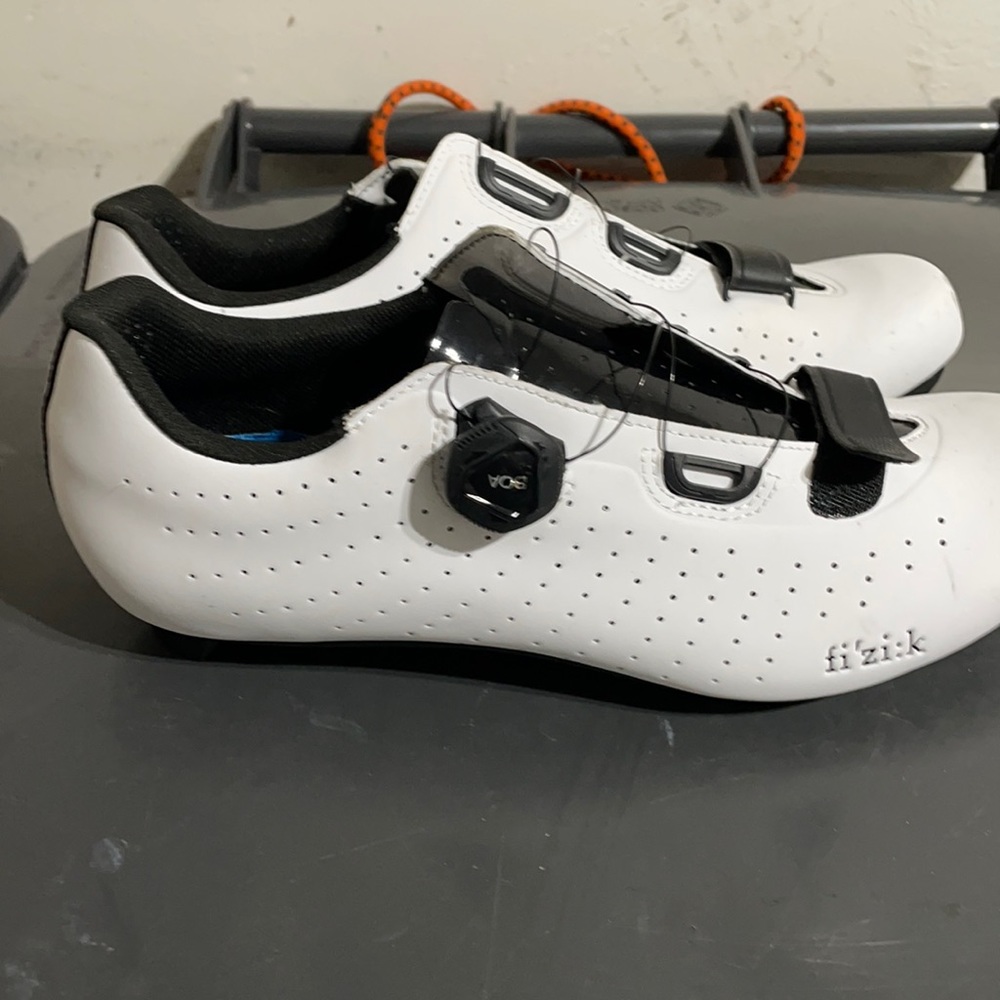 Fizik tempo cycling shoes